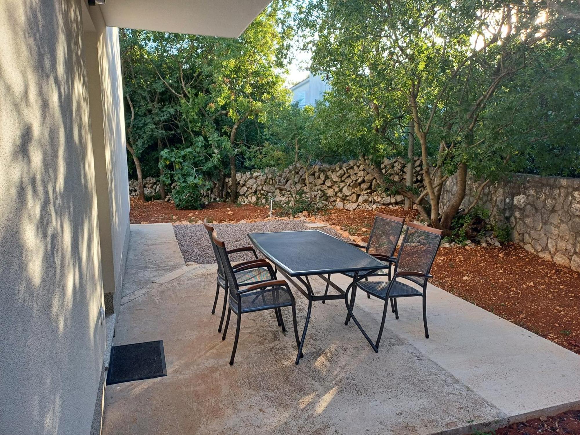 Tiziana Apartament Pinezići